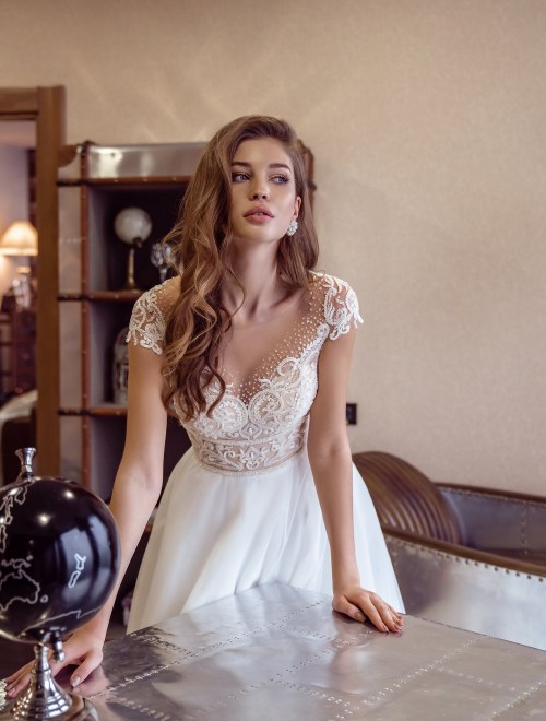 https://elisebride.ro/images/stories/virtuemart/product/VWD-SL15       (4).jpg